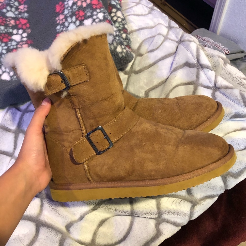 chestnut short boots